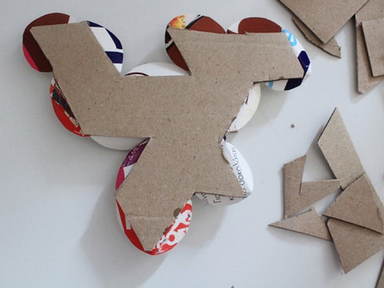 Recycled-Cardboard-Glitter-Necklace-Tutorial5