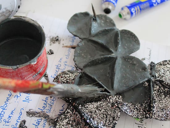 Recycled-Cardboard-Glitter-Necklace-Tutorial7