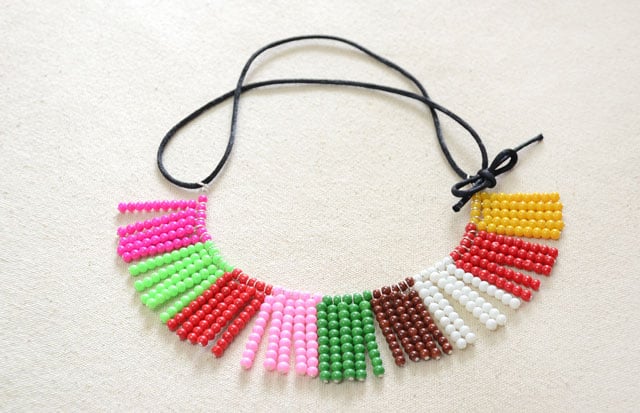 beads-necklace-2
