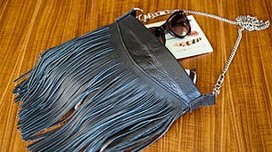leather-fringe-bag