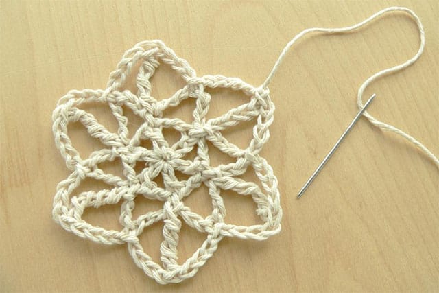 crochet-snowflake-2
